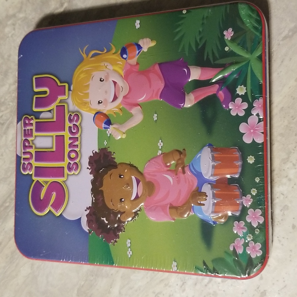 Sealed 2 cd set Super Silly songs